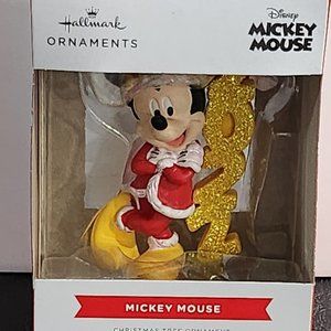 Hallmark Disney 2022 Santa Mickey Mouse Ornament New